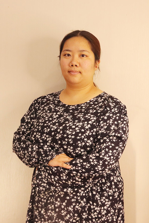 华阴候洋  本科学历，优秀班主任