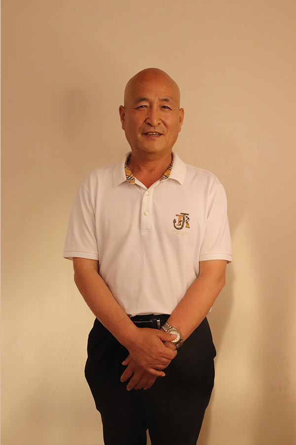 华阴杨养民 本科学历，毕业于陕西师范大学
